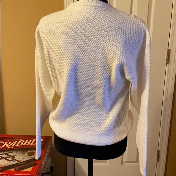 White sweater size 14-16 never worn - Picture 2 of 4